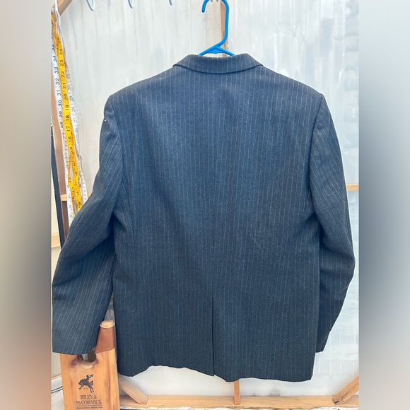 Blazer, 100% virgin Wool, Canadian made, Grey Pinstripe, - Picture 7 of 16